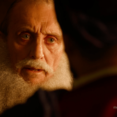 John Wycliffe (Jared Morgan) argues with John of Gaunt (Jon Buckeridge)